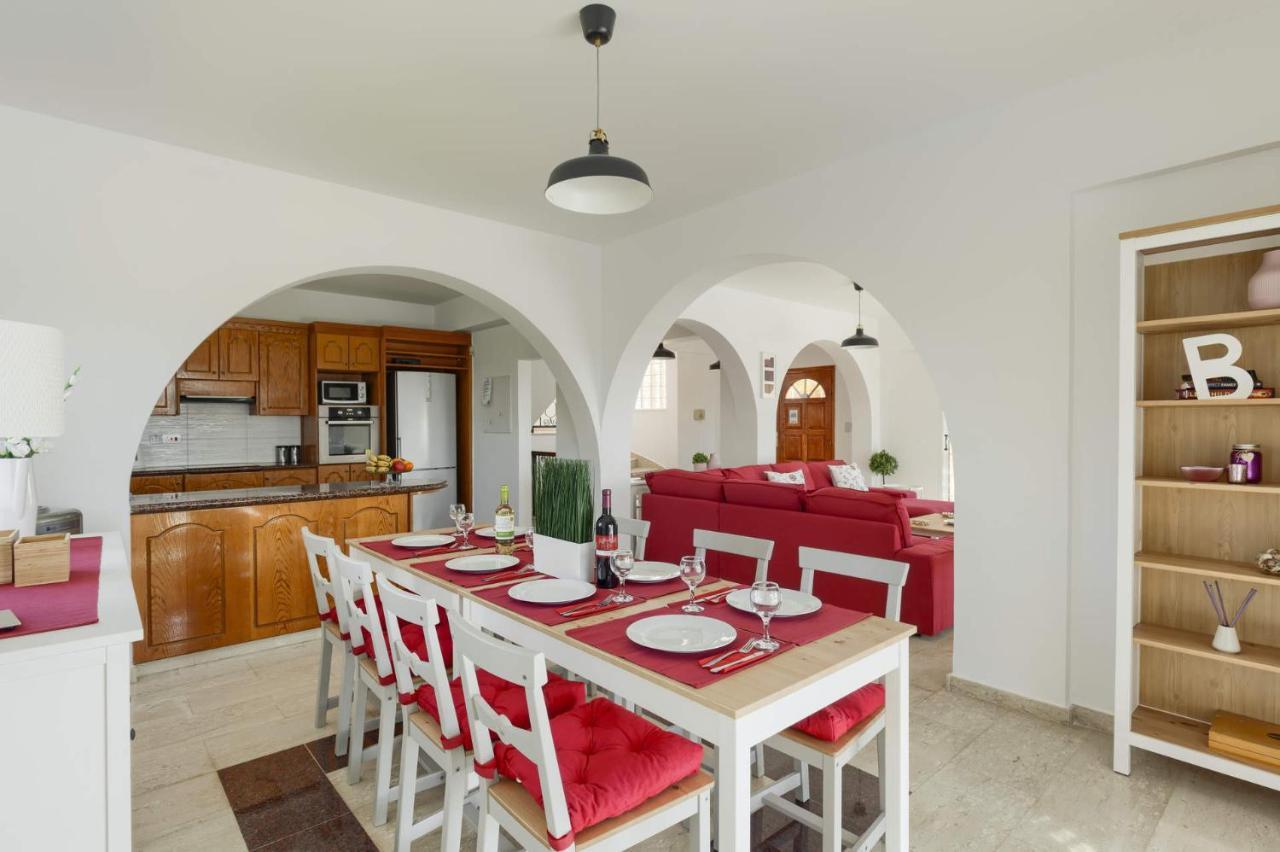 Villa Danae Coral Bay By Villa Plus Péjia Kültér fotó